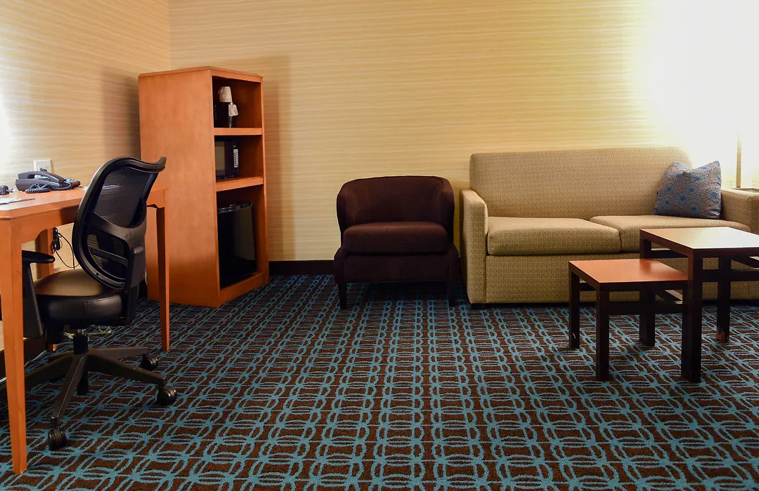 Fairfield Inn Hartford Airport-1